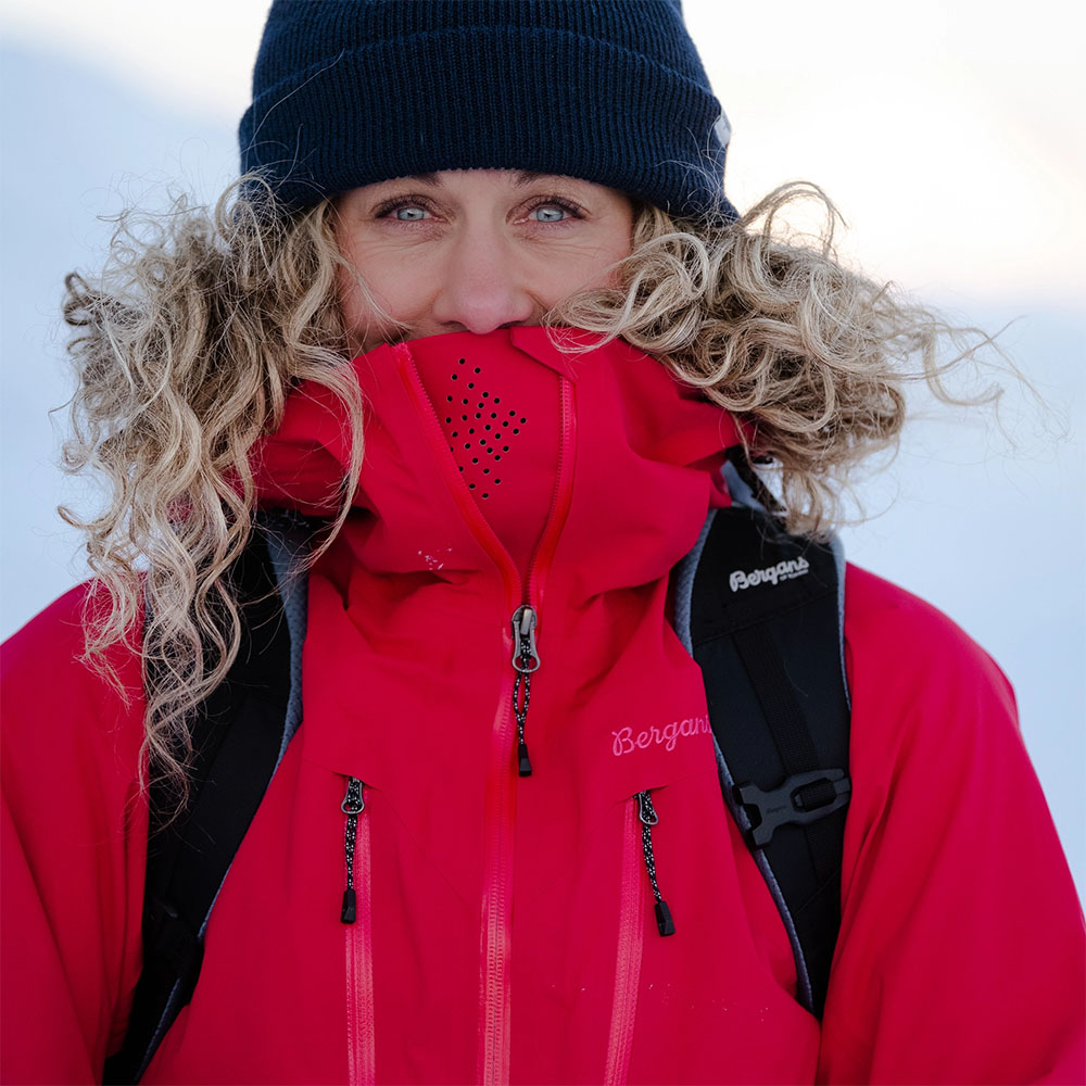 Дамско хардшел яке Bergans Tind 3L Shell Jacket Women Alpine Rose