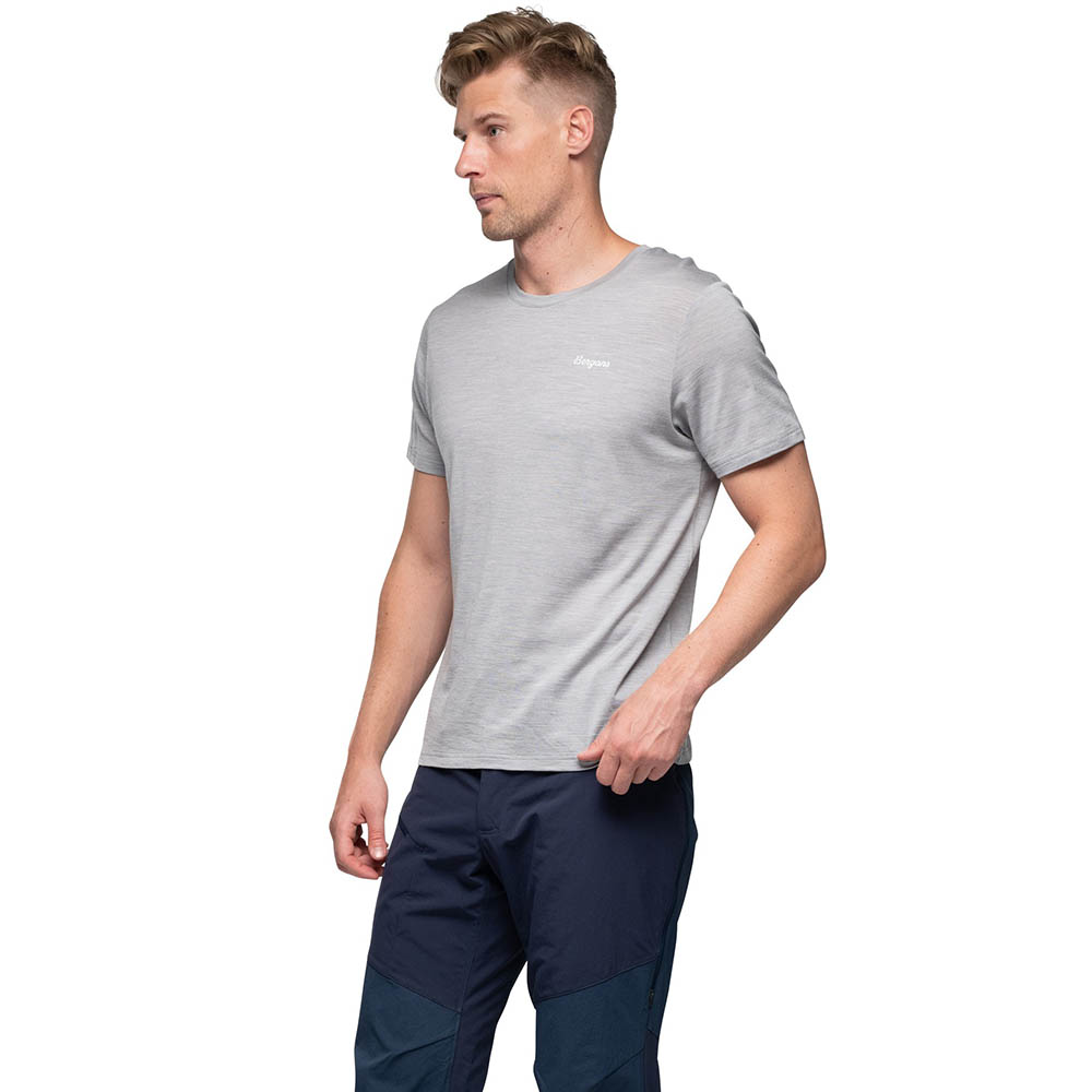 Men's merino wool t-shirt Bergans Rabot Emblem Wool Tee Men Magnesium Grey - made of merino wool