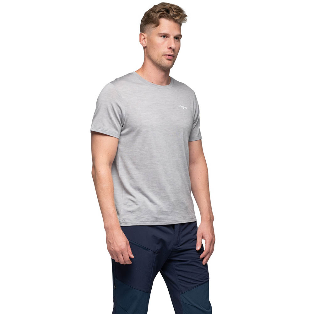 Men's merino wool t-shirt Bergans Rabot Emblem Wool Tee Men Magnesium Grey - made of merino wool