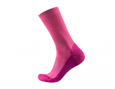 Дамски туристически чорапи Devold Multi Medium Woman Socks Cerise 2023