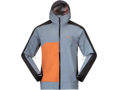 Мъжко хардшел яке Bergans Vaagaa Light 3L Shell jacket - баланс между технологии и ежедневен дизайн. Стилно и универсално - за планината и града!

