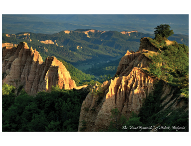 Подарете частица красота от българската природа. Насладете се на гледки от различни краища на България. Вземете сега на campingrocks.bg или от физическия магазин на ул. Николай Хайтов 2Б