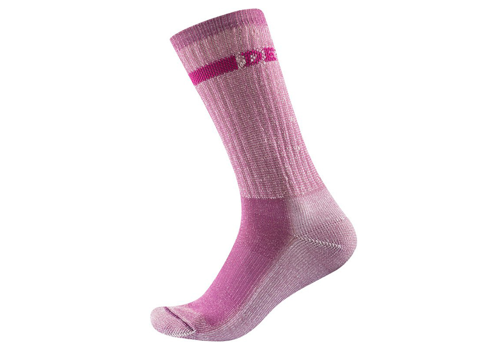 Дамски туристически чорапи Devold Outdoor Medium Woman Socks Pink 2022
