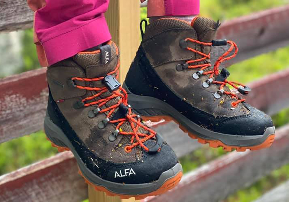 Трекинг с детски туристически обувки ALFA Kratt Perform GTX Jr Brown 2021