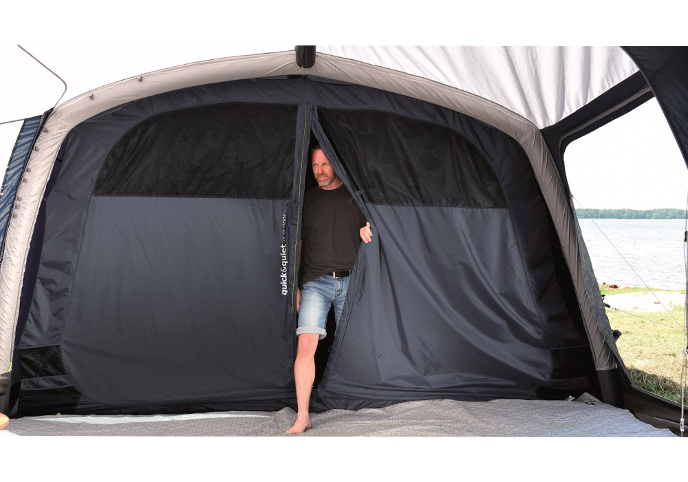 Спални помещениея на петместна надуваема палатка Outwell Hayward Lake 5ATC 2021